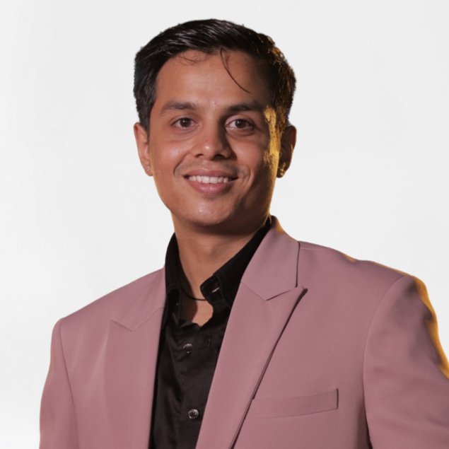 Parikshit Sharma – Residential Real Estate Agent Dubai
